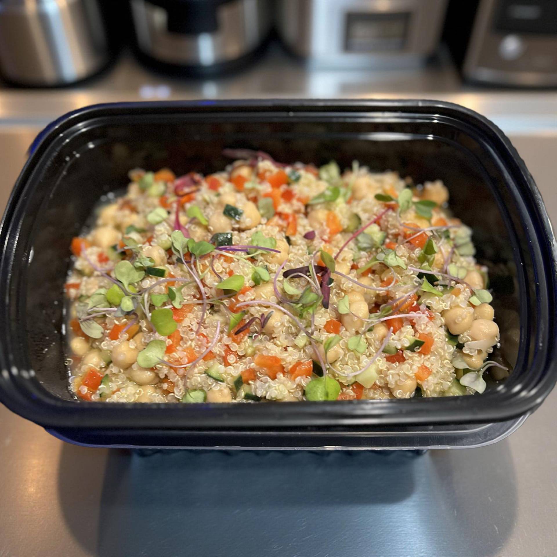 Quinoa Salad with Chickpeas and Veggies